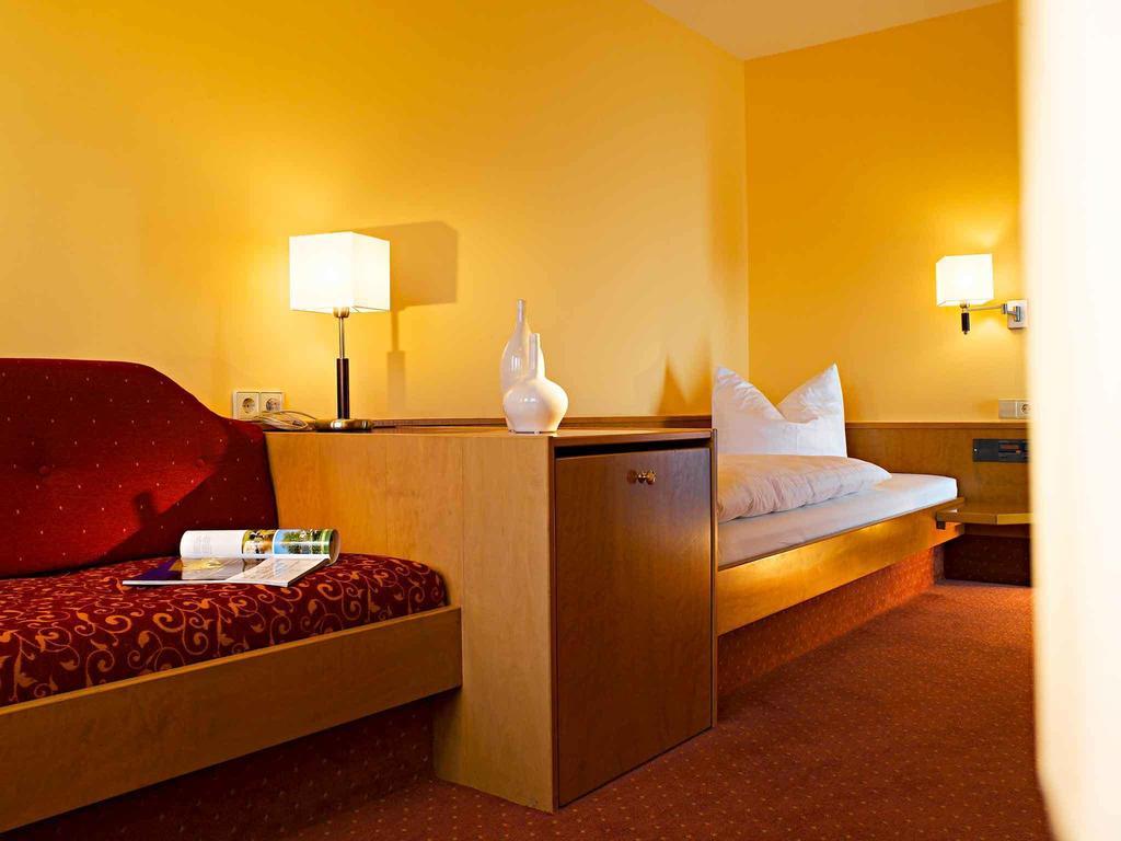Hotel Neckartal Köngen Værelse billede