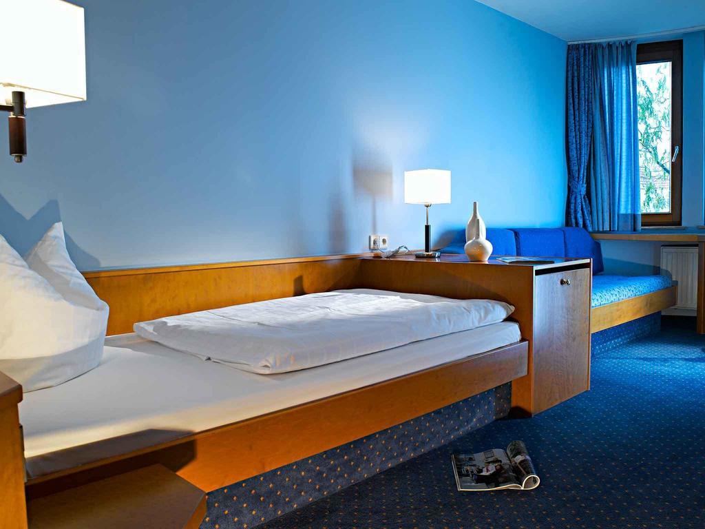 Hotel Neckartal Köngen Værelse billede